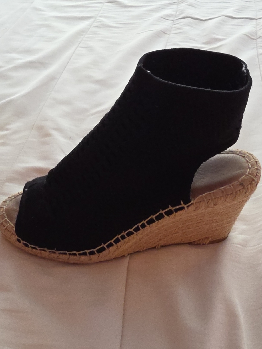 Source Unknown Black Espadrille Wedge Peep-Toe Bootie
